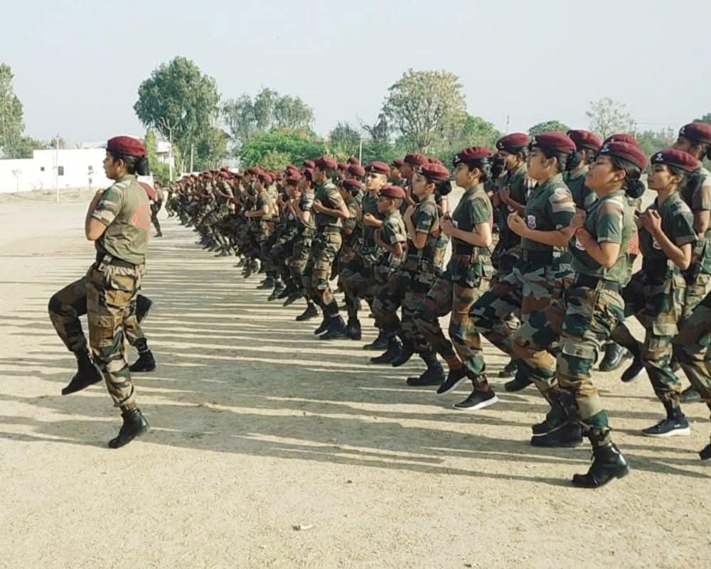 Group photo of faculty and staff of Royal Sainik School Parbatsar